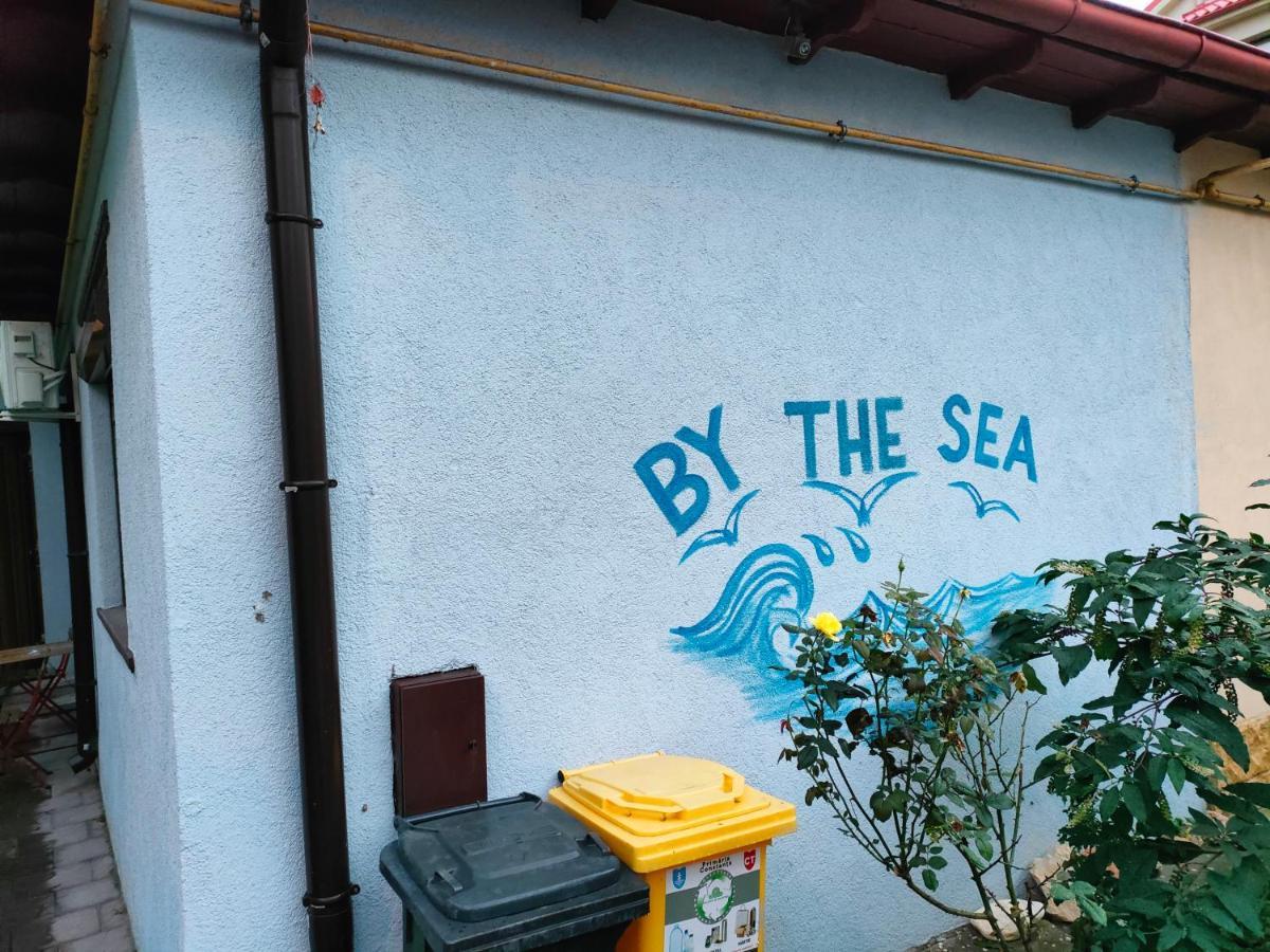 Ivavev Is Us Bythesea كونستانتا المظهر الخارجي الصورة
